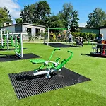 Wrzos & Wellness **** Caloroczne פארק נופש