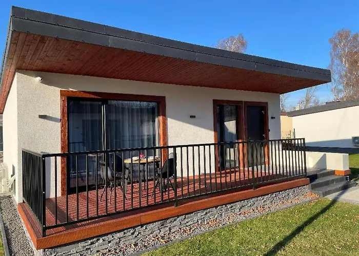 Wrzos & Wellness **** Caloroczne פארק נופש