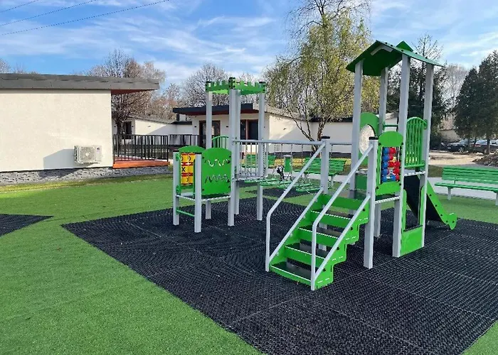 Wrzos & Wellness **** Caloroczne פארק נופש *