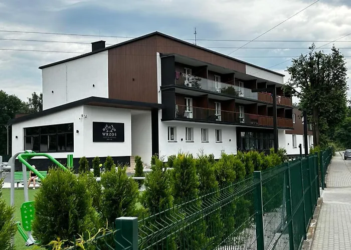 Wrzos & Wellness **** Caloroczne פארק נופש *